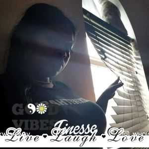 Meet your Posher, Xia